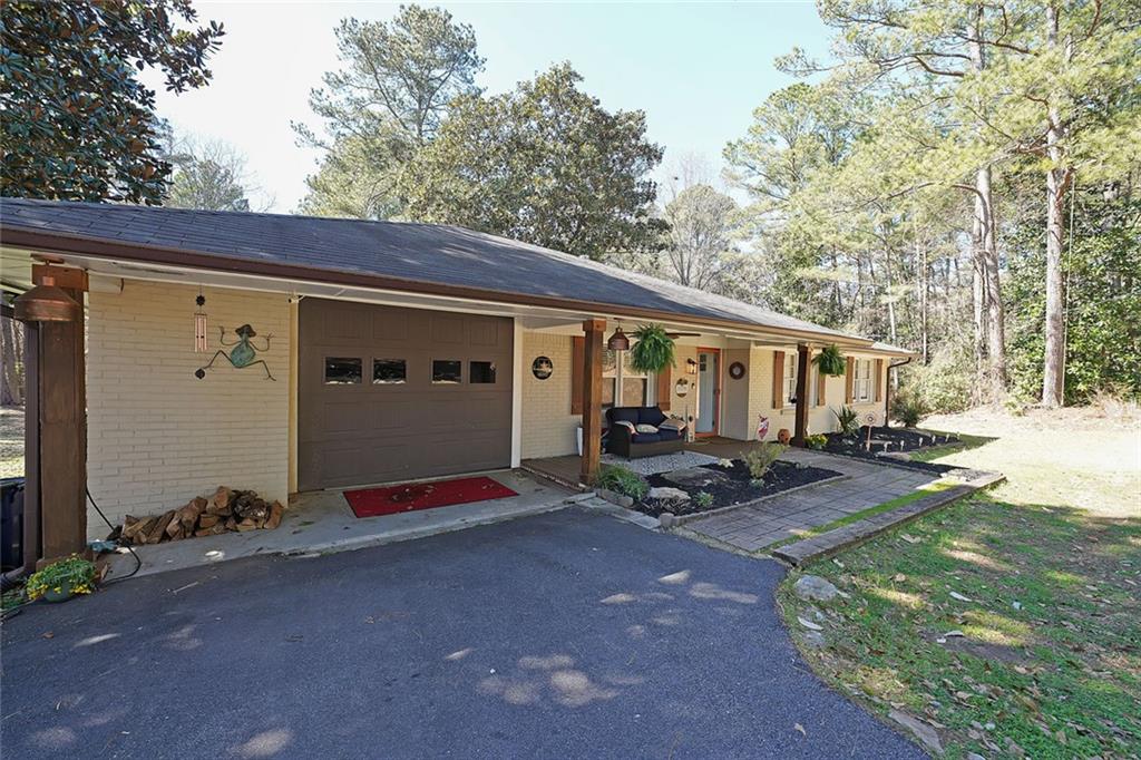 3948 Lake Carlton Road Road, Loganville, Georgia image 3