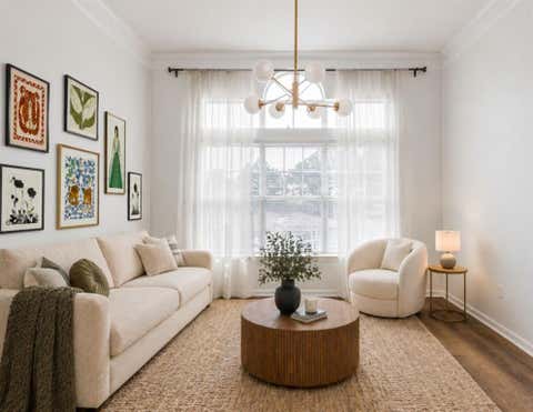 Condo For Sale - 2700 Pine Tree Road #1317<br/> Fulton County, Atlanta, GA 30324