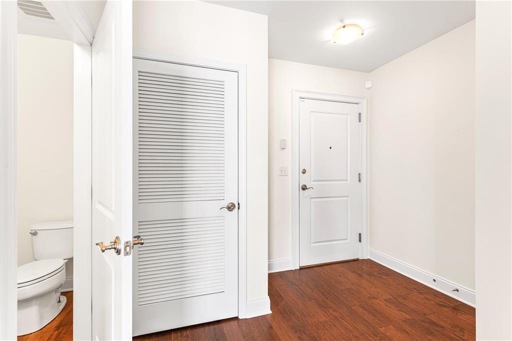 270 17th Street NW 2302