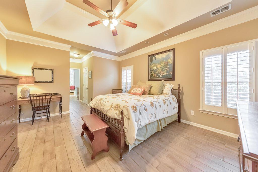2296 Snug Harbor NE