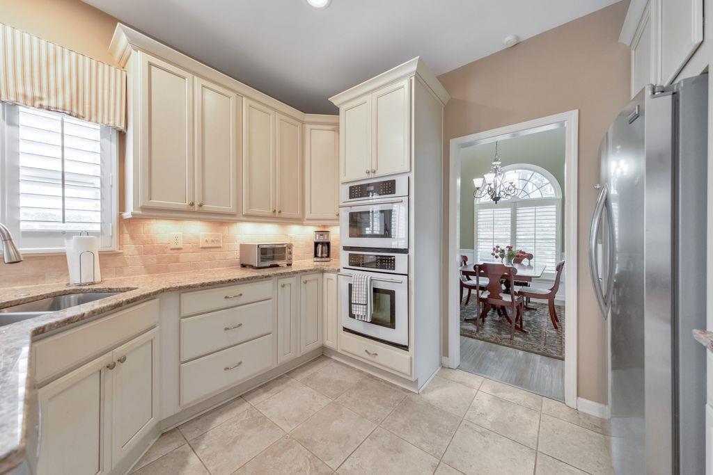 2296 Snug Harbor NE