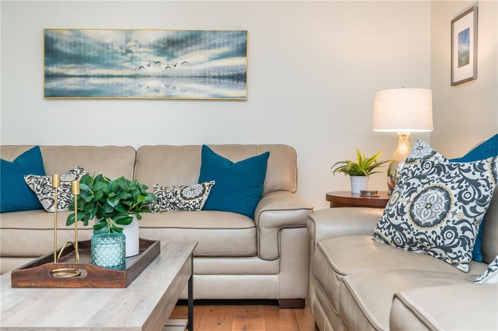 6940 Roswell Road B4