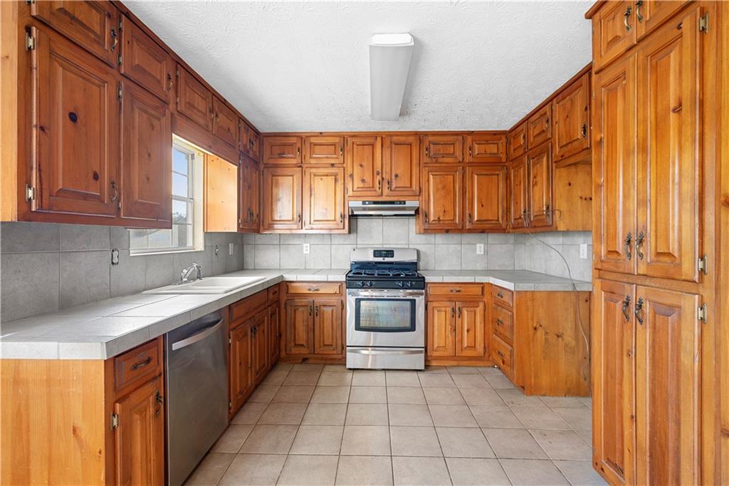 6584 River Glen Drive