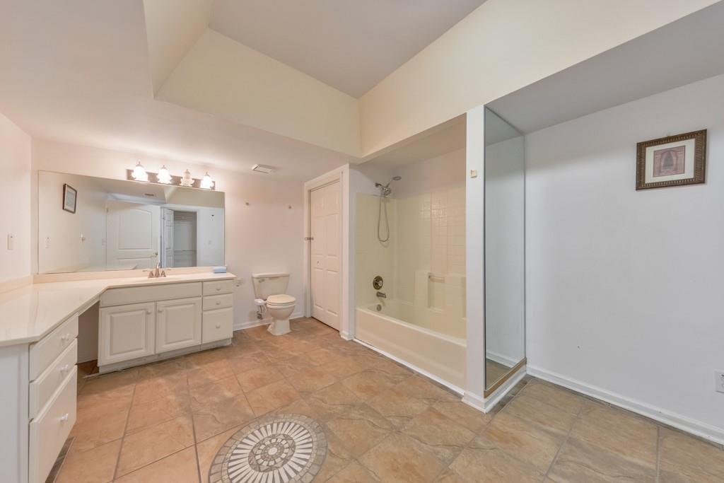 Stoneoak Pointe - Residential