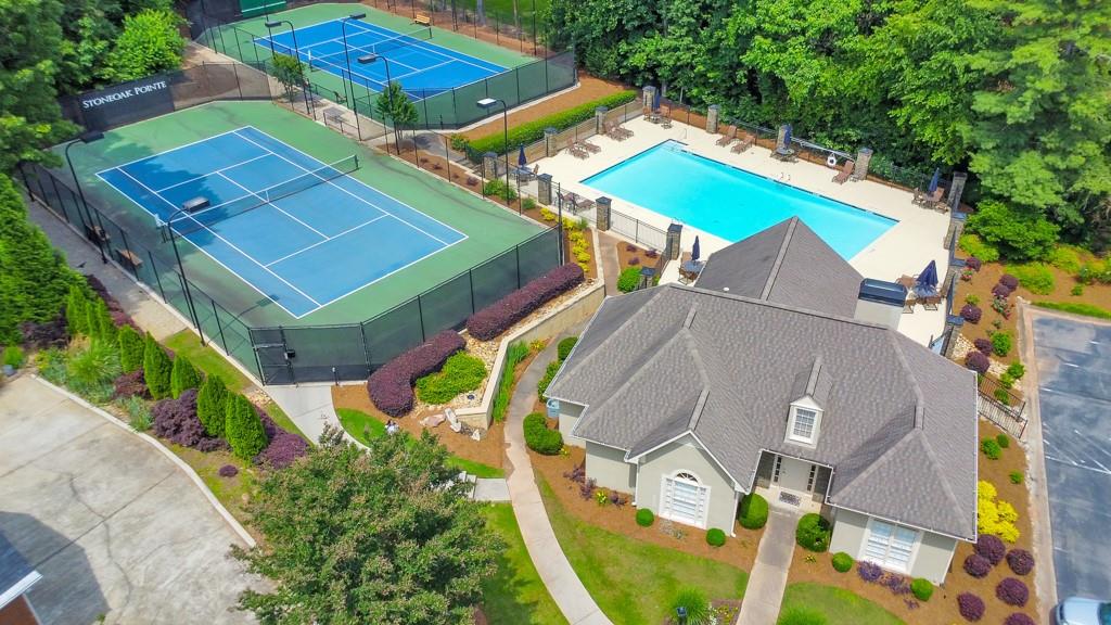 Stoneoak Pointe - Residential