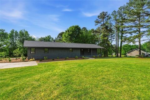 Homes For Sale - 2128 N Jefferson Street<br/> Milledgeville, GA 31061
