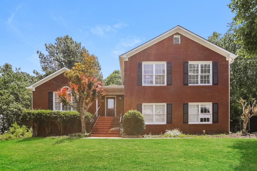 ASK ABOUT THE LENDER CREDIT! Welcome home to Timber Oaks in the highly sought after Collins Hill School District. Do not miss your opportunity to own this beautiful brick front split level home. With 4 large bedrooms and 4 bathrooms spanning 3 levels of living, you're sure to have plenty of space for the entire family. On the main level you'll find the living room, dining room, and large kitchen. Step downstairs into your family room with fireplace. You'll also find a bedroom and laundry room on this level along with 2 full baths. On the upper level, step into the large primary suite with walk-in closet. The primary bathroom has separate tub/shower and double vanity. 2 more generously sized bedrooms and another full bathroom complete this level. You'll surely enjoy your large fenced backyard with oversized back deck perfect for gatherings. Timber Oaks is part of a voluntary Swim/Tennis club.