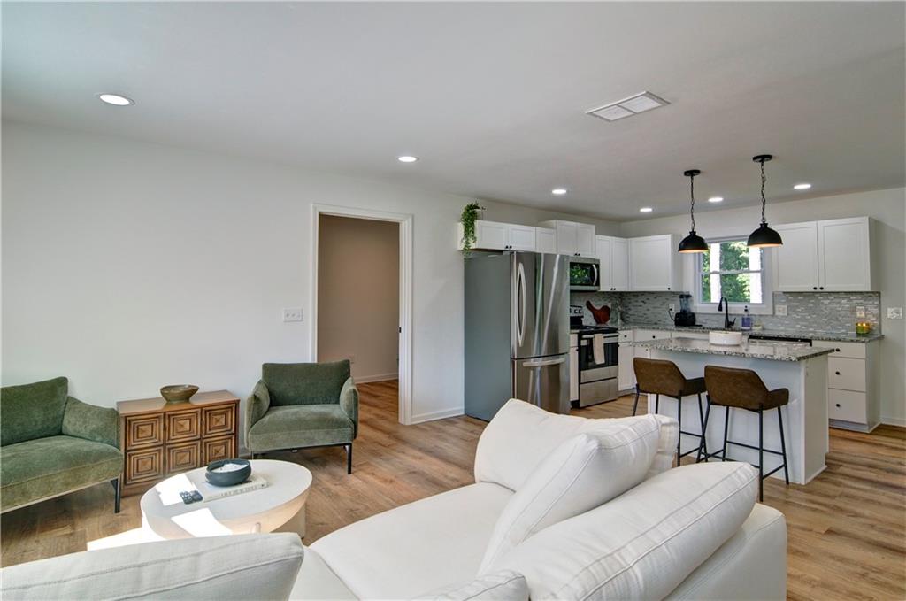 101 Stroud Drive SE