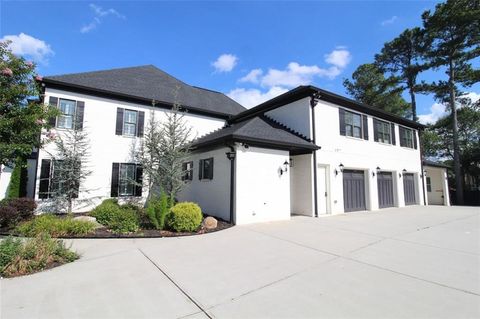 A home in Dacula