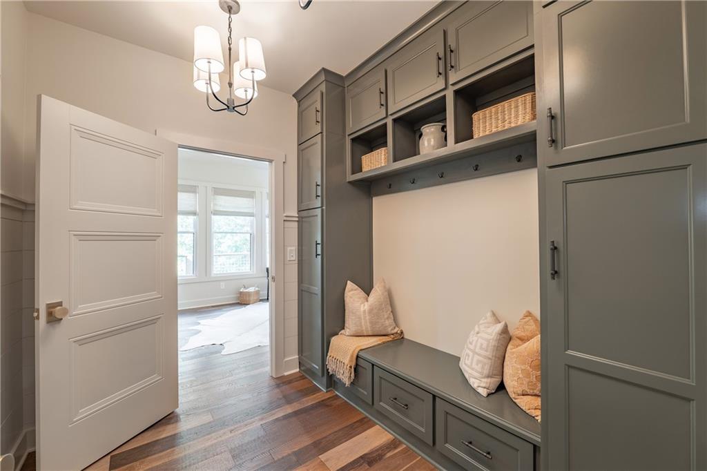 acreage - 7+ - Residential