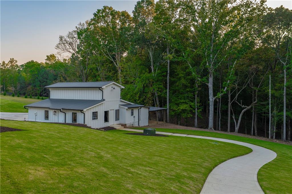 acreage - 7+ - Residential