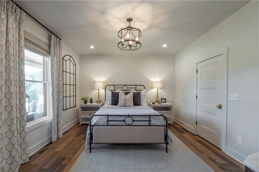 acreage - 7+ - Residential