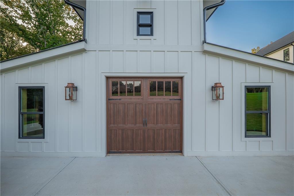 acreage - 7+ - Residential
