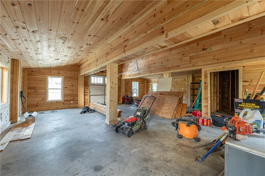 acreage - 7+ - Residential