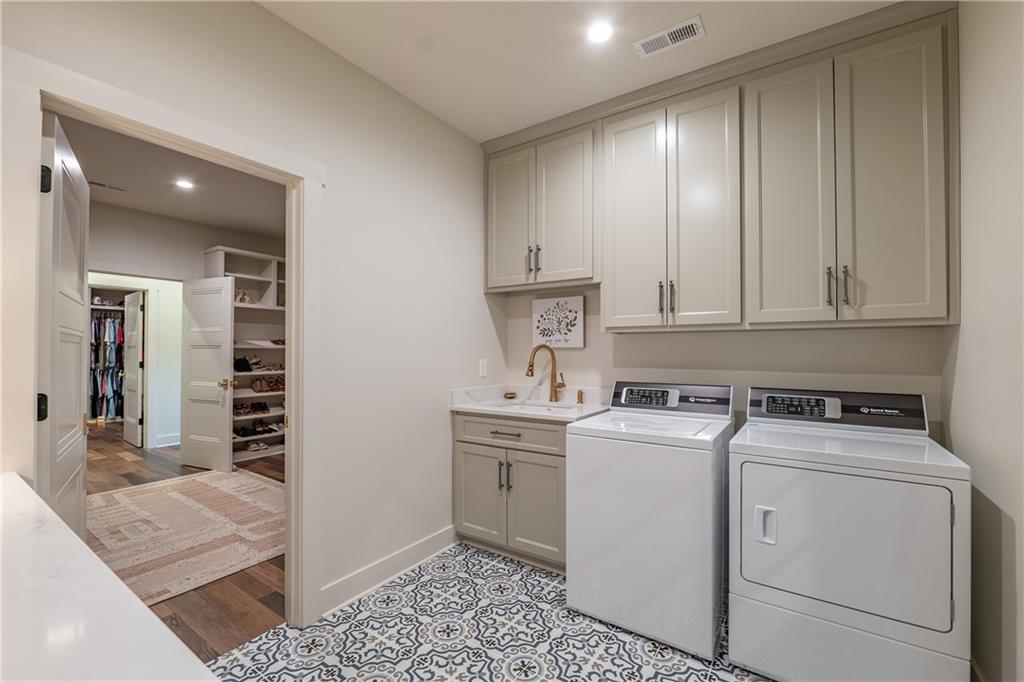 acreage - 7+ - Residential