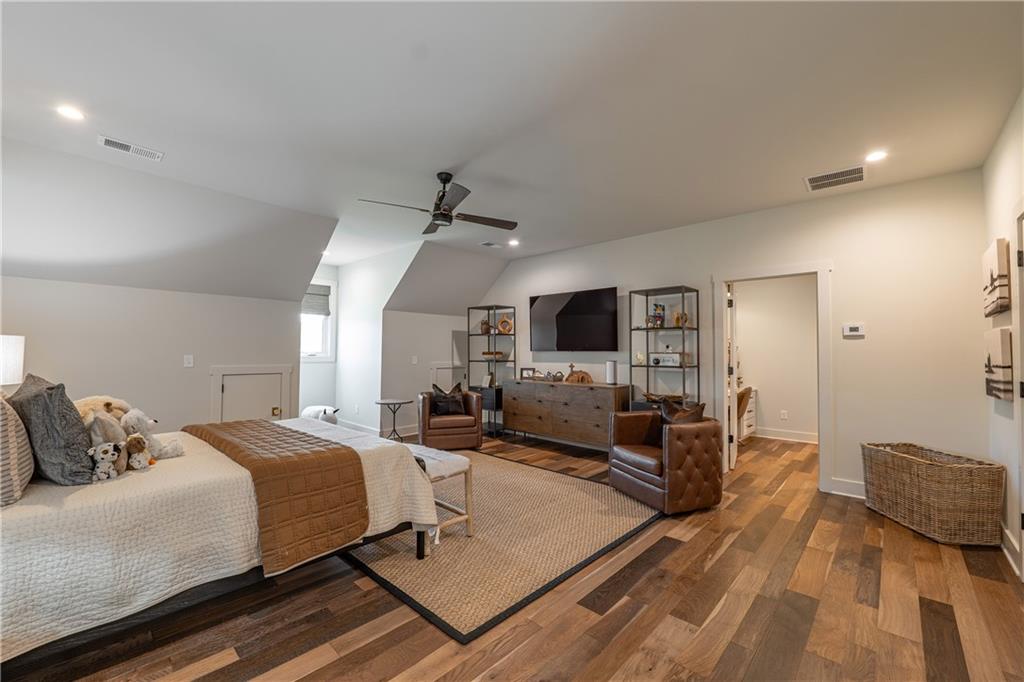 acreage - 7+ - Residential