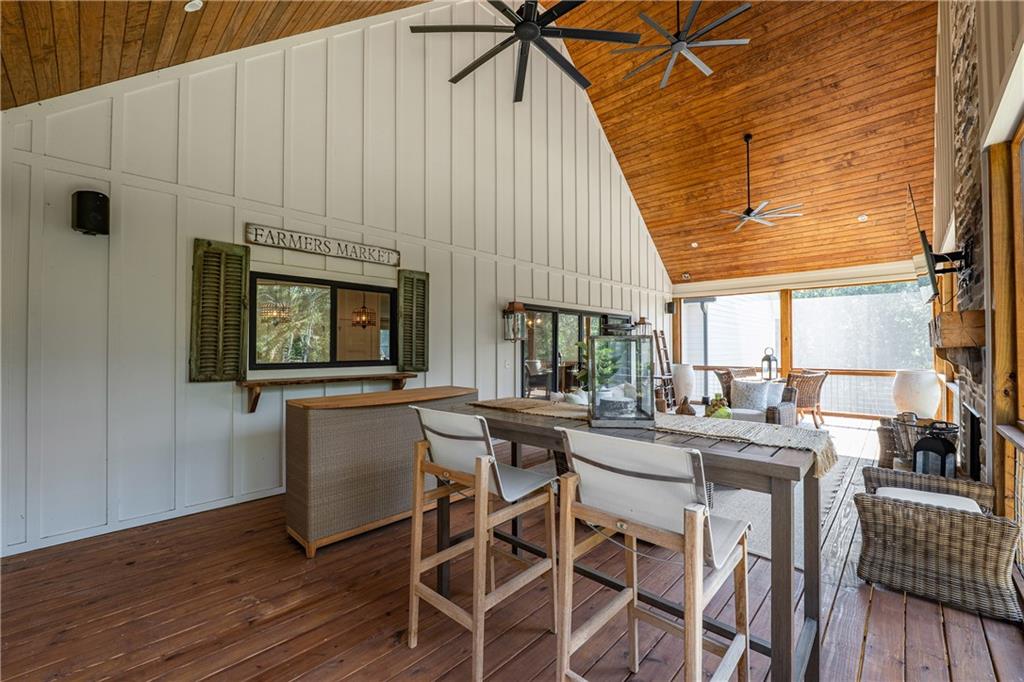 acreage - 7+ - Residential