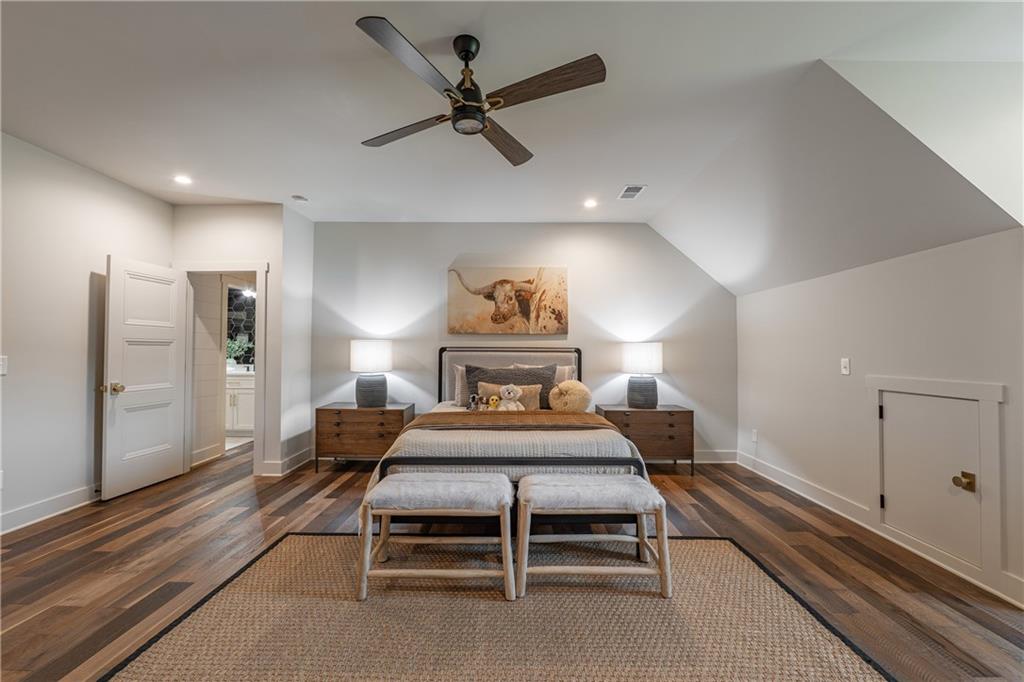 acreage - 7+ - Residential
