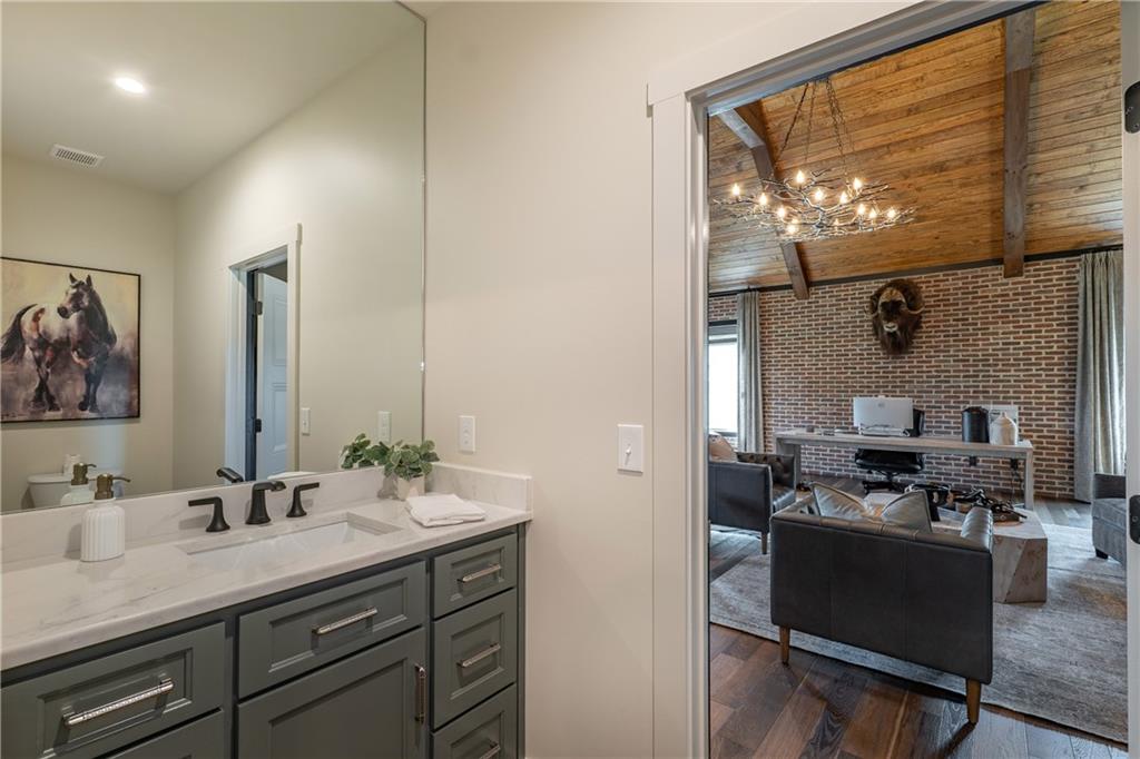 acreage - 7+ - Residential