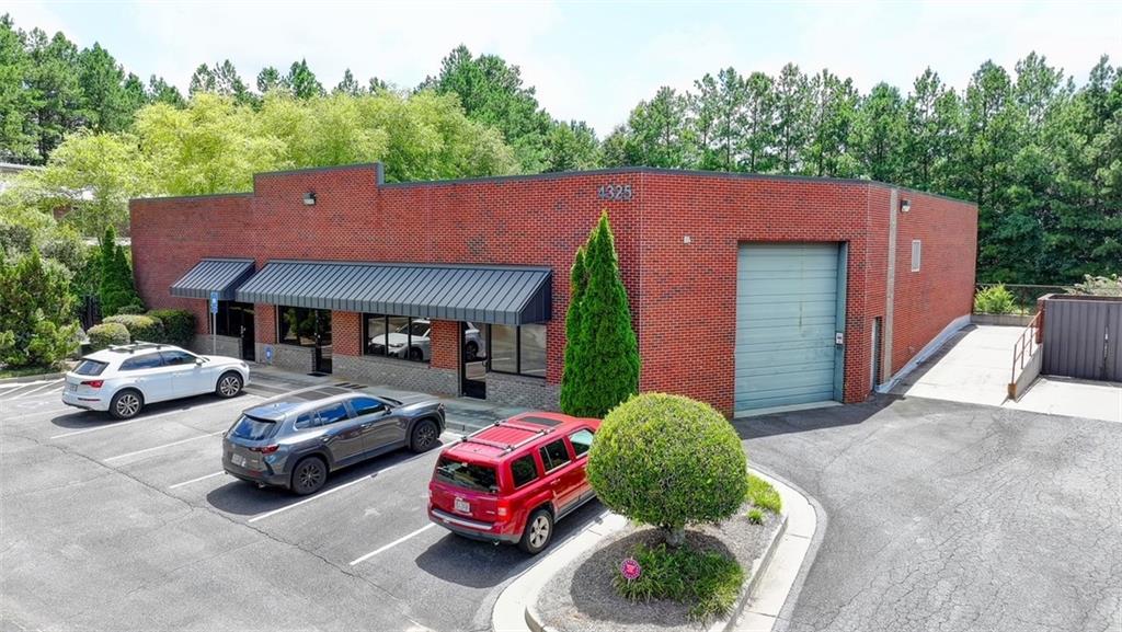 4325 Creek Park Drive