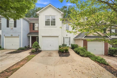 Townhouse For Sale - 2686 Waverly Hills Drive<br/> Lawrenceville, GA 30044