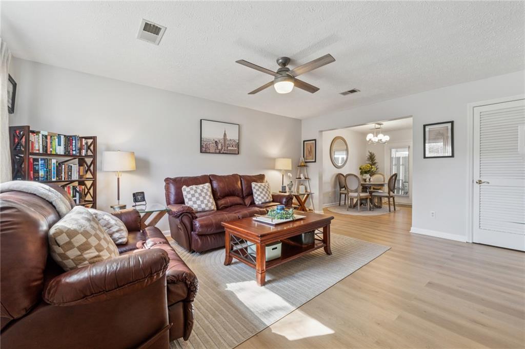 179 High Creek Drive, Roswell, Georgia image 4
