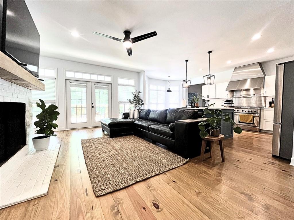 128 Golden Hills Drive