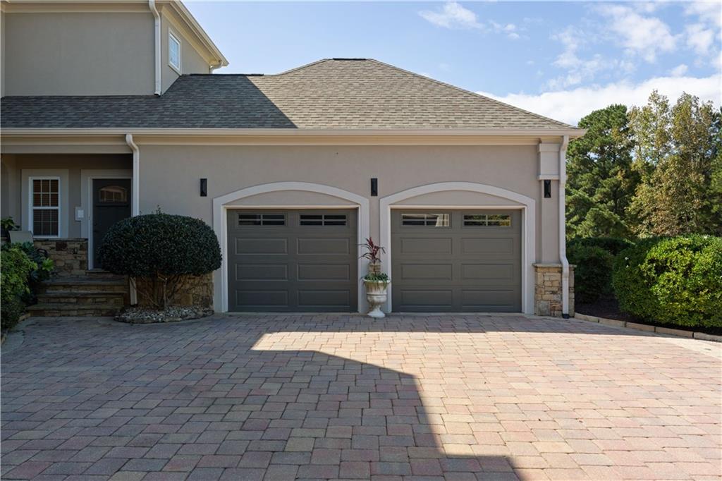 525 Waters Way