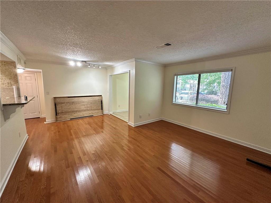 1503 Wingate Way Way #1503, Sandy Springs, Georgia image 4