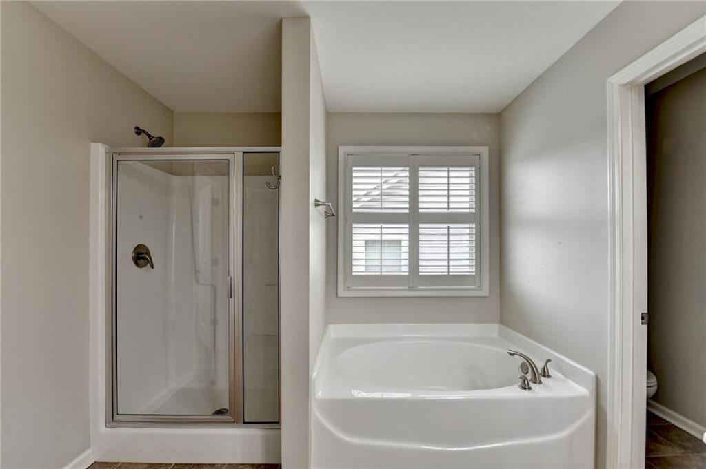 6032 Harbour Mist Drive, Flowery Branch, Georgia image 25