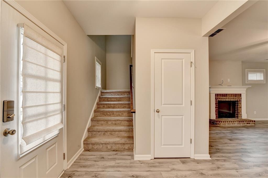 6032 Harbour Mist Drive, Flowery Branch, Georgia image 20