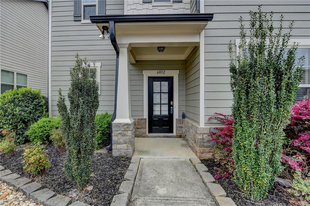 6032 Harbour Mist Drive, Flowery Branch, Georgia image 3