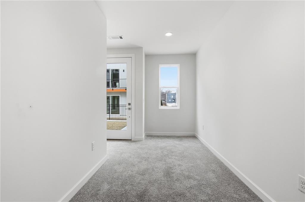 2029 Memorial Drive 46