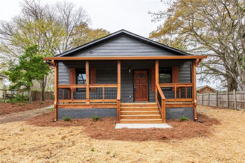 Homes For Sale - 520 Pate Drive<br/> Carroll County, Villa Rica, GA 30180