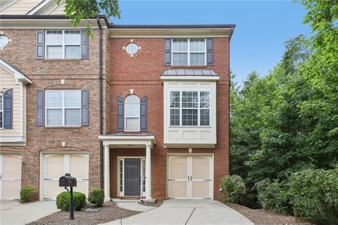 Townhouse For Sale - 1875 Appaloosa Run Trail<br/> Buford, GA 30519