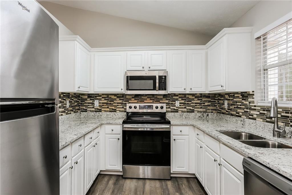 820 Tradd Court, Stone Mountain, Georgia image 9