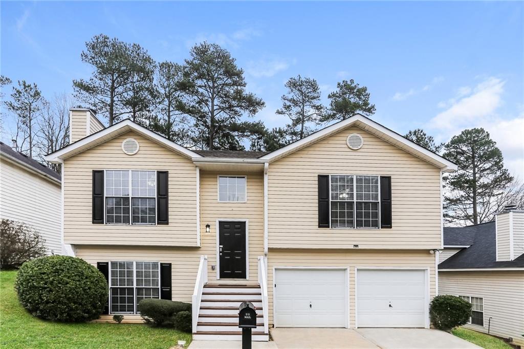 820 Tradd Court, Stone Mountain, Georgia image 1