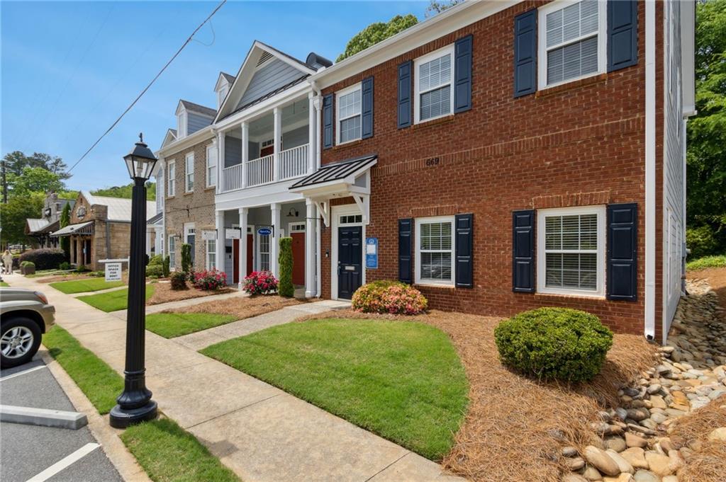 669 Main Street