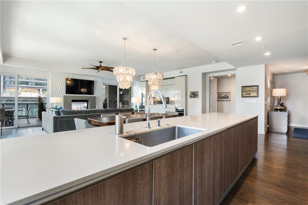 867 Peachtree Street NE 601
