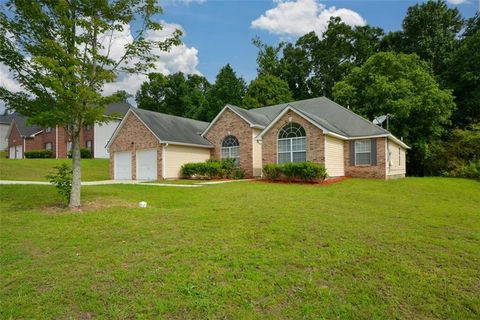 A home in Ellenwood