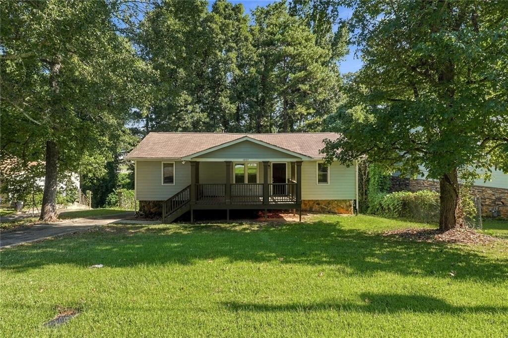Photo of 1003 Salisbury Trail, Riverdale, GA 30296 (MLS # 7840927)