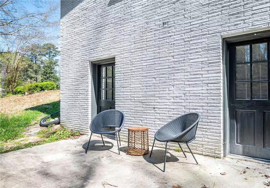 2339 Country Club Lane SW