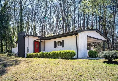2339 Country Club Lane SW Atlanta GA 30311