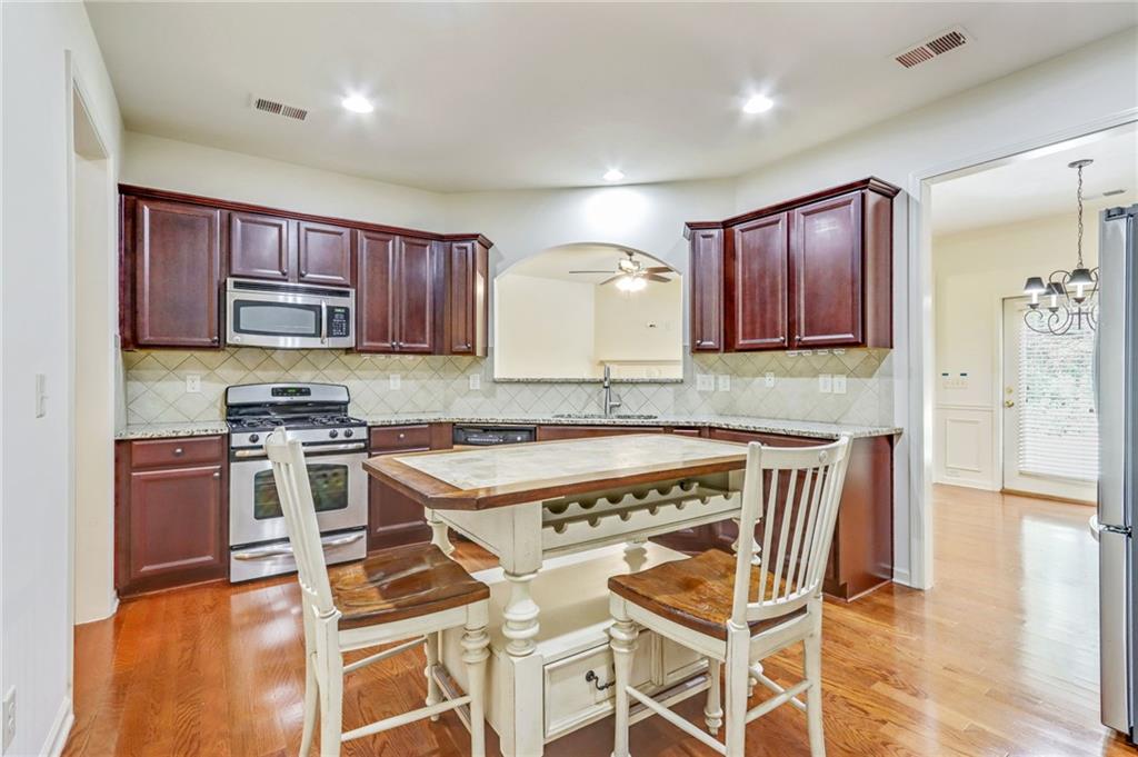 3034 Cross Creek Drive