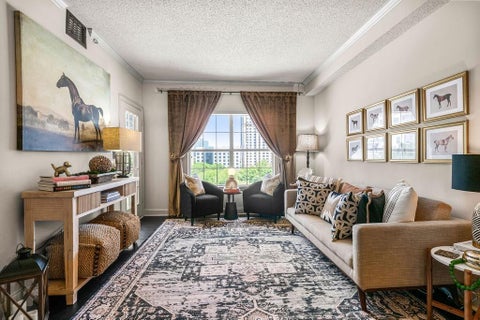 Condo For Sale - 1075 Peachtree Walk #A419<br/> Fulton County, Atlanta, GA 30309