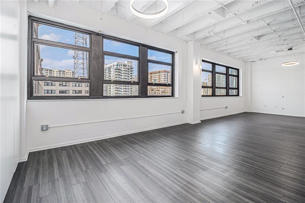 878 PEACHTREE Street NE 711