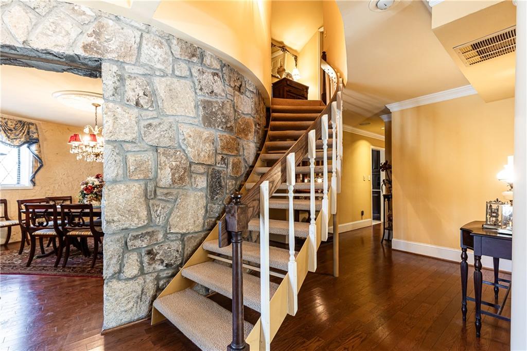 4210 Gatewood Lane, Peachtree Corners, Georgia image 40