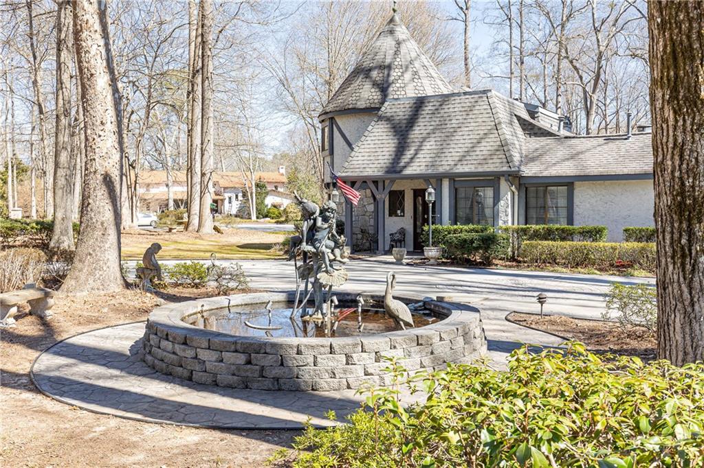 4210 Gatewood Lane, Peachtree Corners, Georgia image 7
