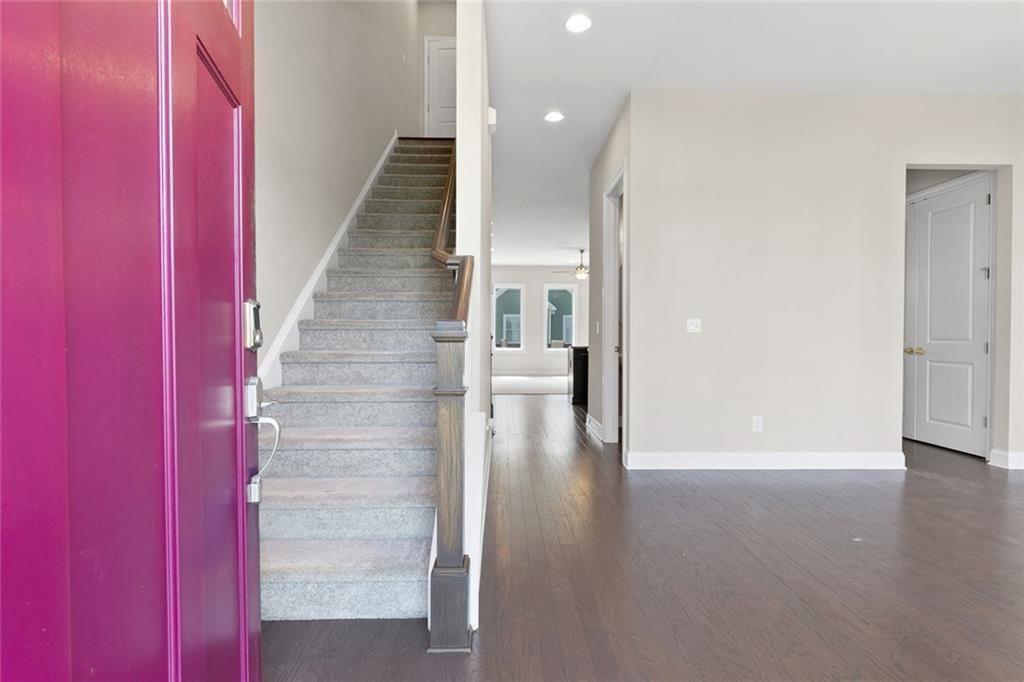 1954 Summit Trace Circle NW