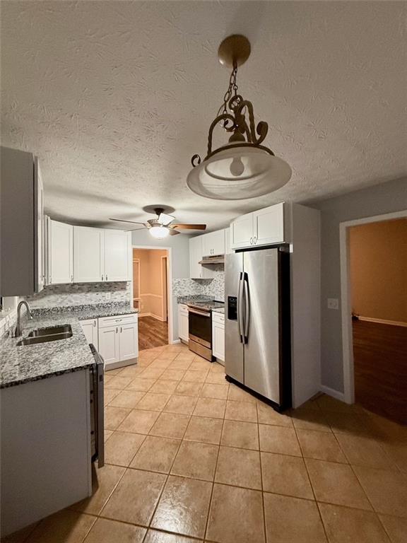 FALCON CREST - Residential Lease